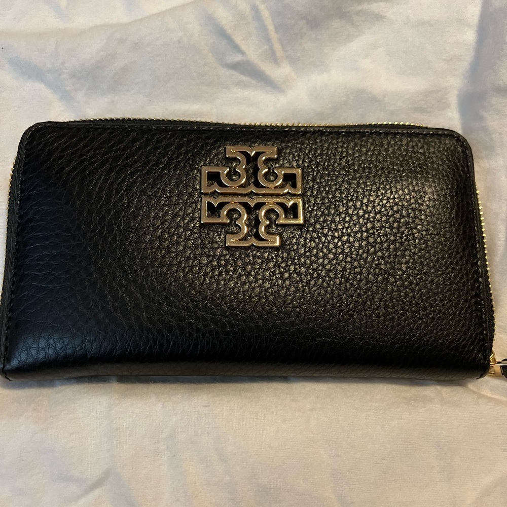 Tory Burch Authentic Wallet